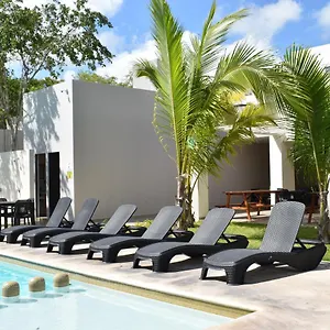 Lux Xareni , Playa del Carmen México
